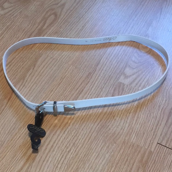 Chic Belt - Picture 2 of 5